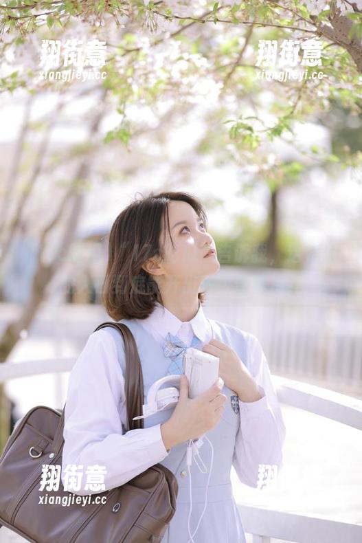 17c吃瓜 “17c吃瓜”告诉我,这快乐的入口到底能开出多少奇葩瓜?