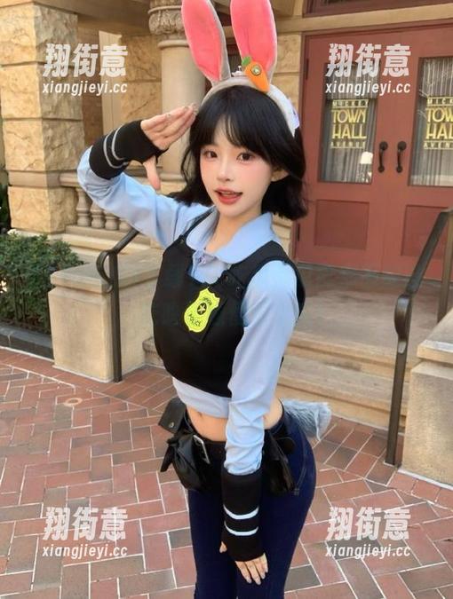 17c吃瓜 下载17c吃瓜,瓜皮都不放过,吃啥都顺便看个乐!