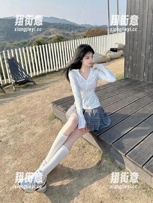 51吃瓜 在线融入:51吃瓜全网就是个现实版的“社交实验室”,万千奇闻等你发掘。