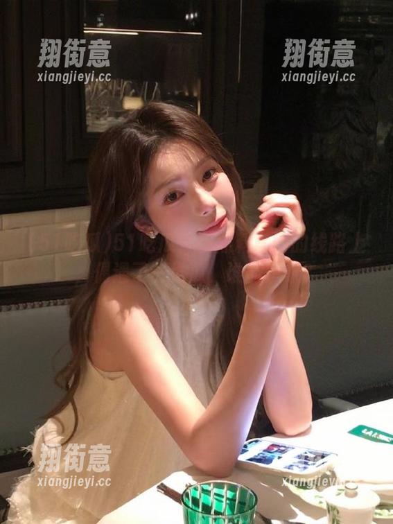 51吃瓜 51吃瓜:在黑料官网的线路上,偶遇了一堆瓜,谁能想象?