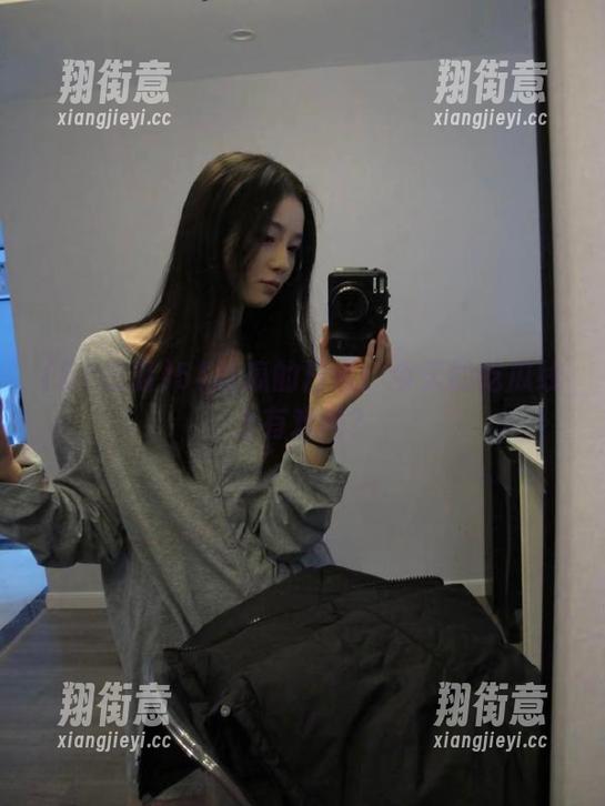 51吃瓜 51吃瓜的日常:今天的吃瓜线上有戏吗?