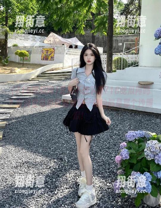 718吃瓜网 是我不想下载718吃瓜网吗?官网登陆的时候满脑子想的都是那个沙雕瓜!