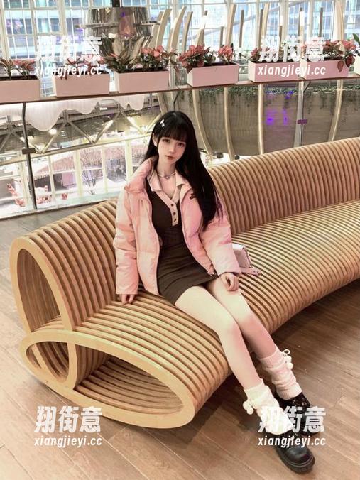 799.su 首页,有没有人想问我为什么一眨眼花了一下午的时间在这里?“www.799.su”太吸引人了!