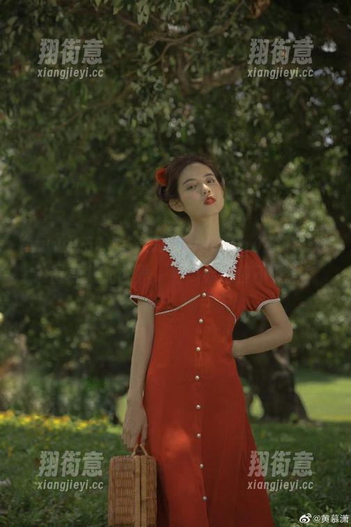 www.51 登录www.51cg4.fun,仿佛置身八卦世界,看瓜看得停不下来!