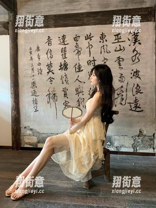 www.吃瓜网 www.吃瓜网.top:网址对我来说就是一块神秘的瓜…咳,让我趁机一探究竟吧!