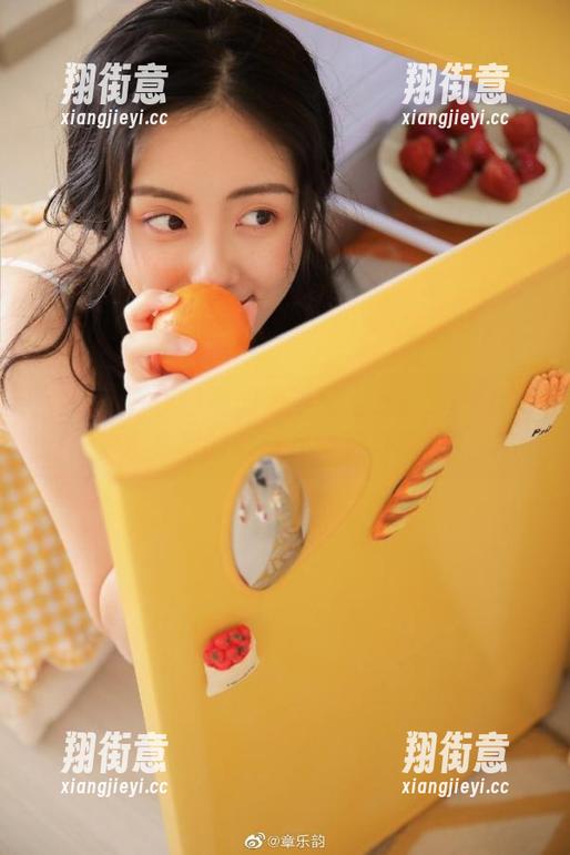 www.黑料 谈恋爱还是上www.黑料?永久型的吃瓜体验更香吧!
