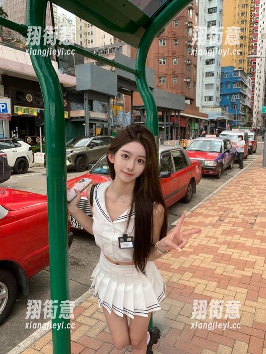 快手吃瓜 传送门瞬间带你进入瓜田李下,没想到吧?快手吃瓜如此魔幻!