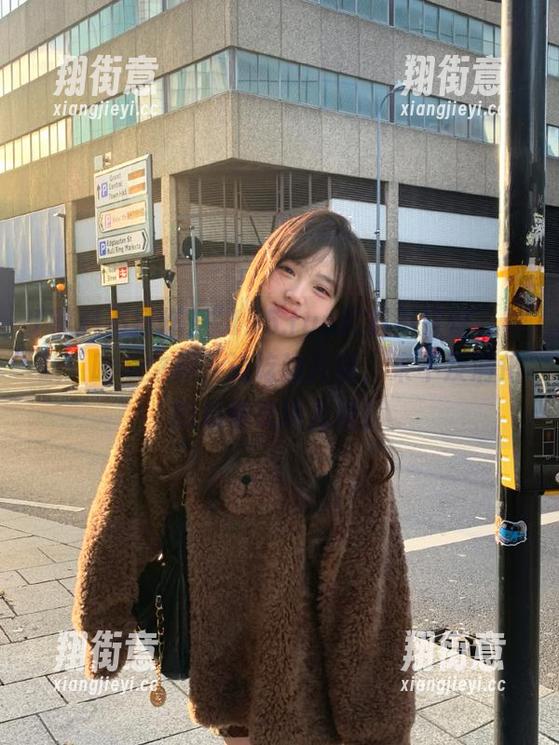 黑料不打烊 “155.fun黑料不打烊”导航:吃瓜之旅,边吃边抢镜,来不及消化的瓜都在这儿呢!