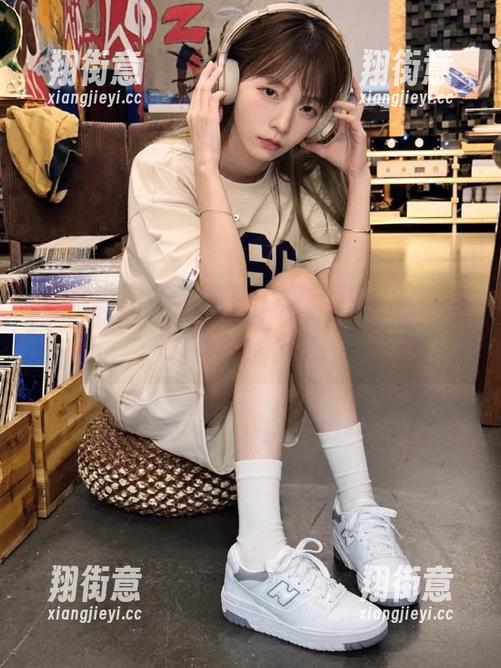 黑料在线 黑料在线app真是个吃瓜神器,越看越停不下来!