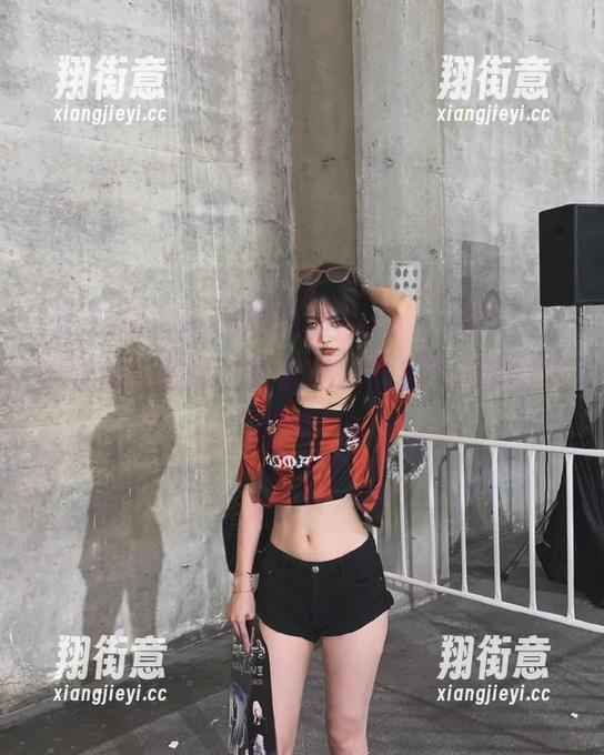 黑料爆料站 黑料爆料站app:误以为自己只是在吃瓜,结果意外成为了八卦的收集者!