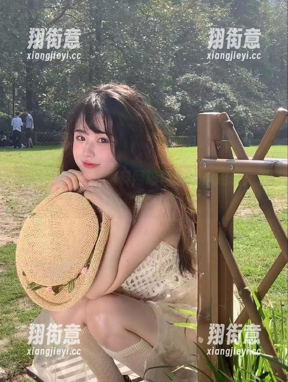 黑料网曝门 黑料网曝门的吃瓜逻辑:真相?咱们永久保密!